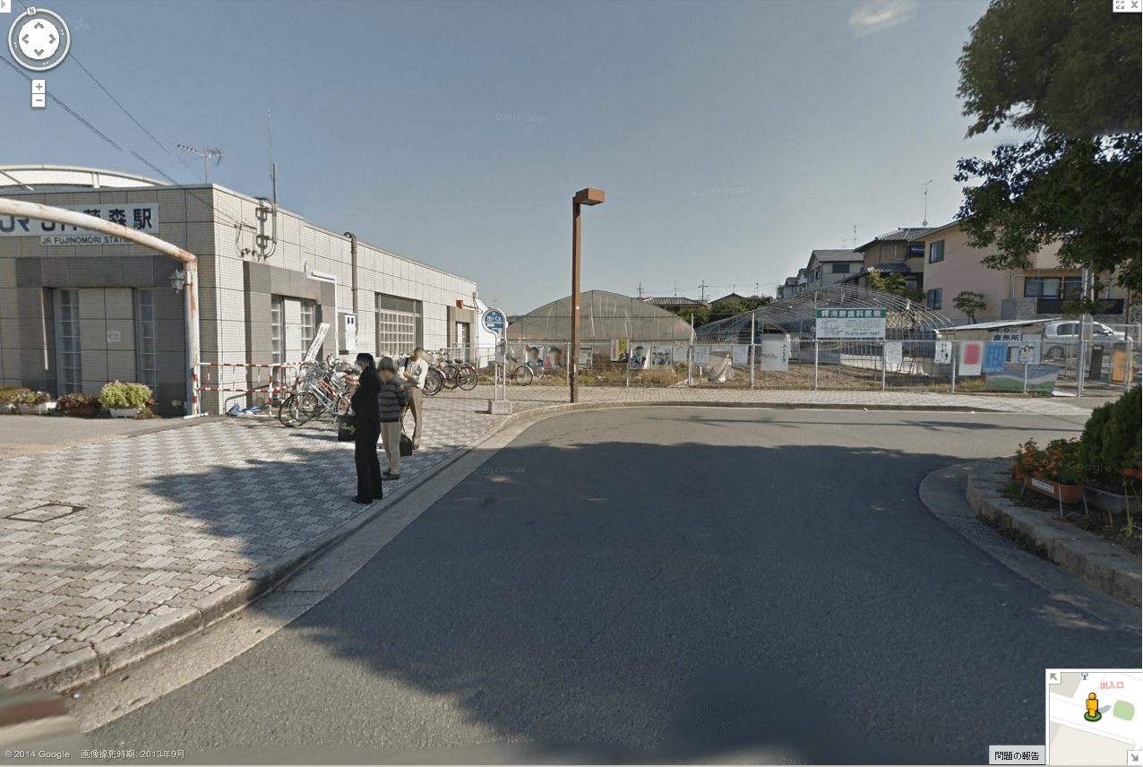 駅東側ロータリー内