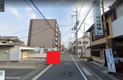 マンション「ヴィヴァーチェ藤森」向側